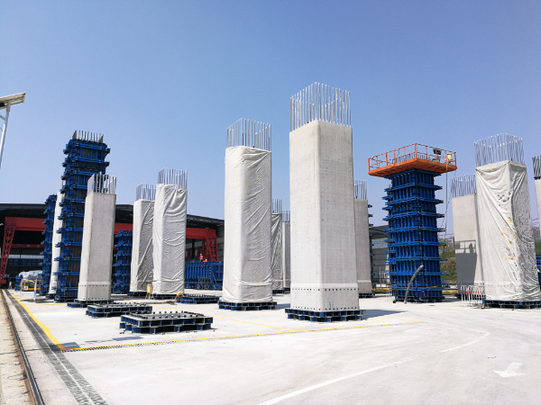 中建安裝裝配式預(yù)制墩身蓋梁