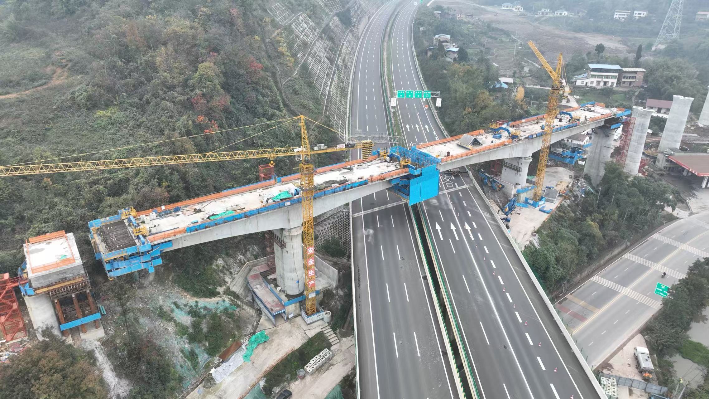 銅安特大橋合龍成功，五新智能懸臂造橋機轉戰淮遠河特大橋！